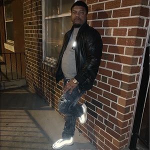 Meet your Posher, Charles